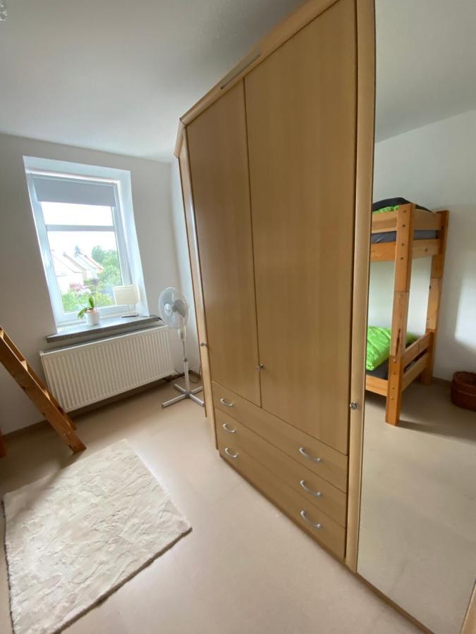 Geraeumige Ferienwohnung Im Gruenen Lichtenstein-Callnberg Exterior foto